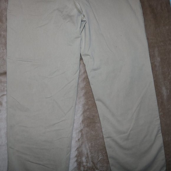 Timberland Khaki Pants - Waist 36x30 Inseam - Length 42 - Rise 12 - Picture 9 of 10